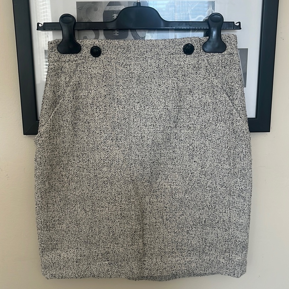 NWT! H&M Work Skirt - Size 4